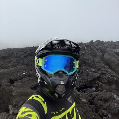 gardel193's tweet photo. #NuevaFotoDePerfil https://t.co/e8HoKliGKn