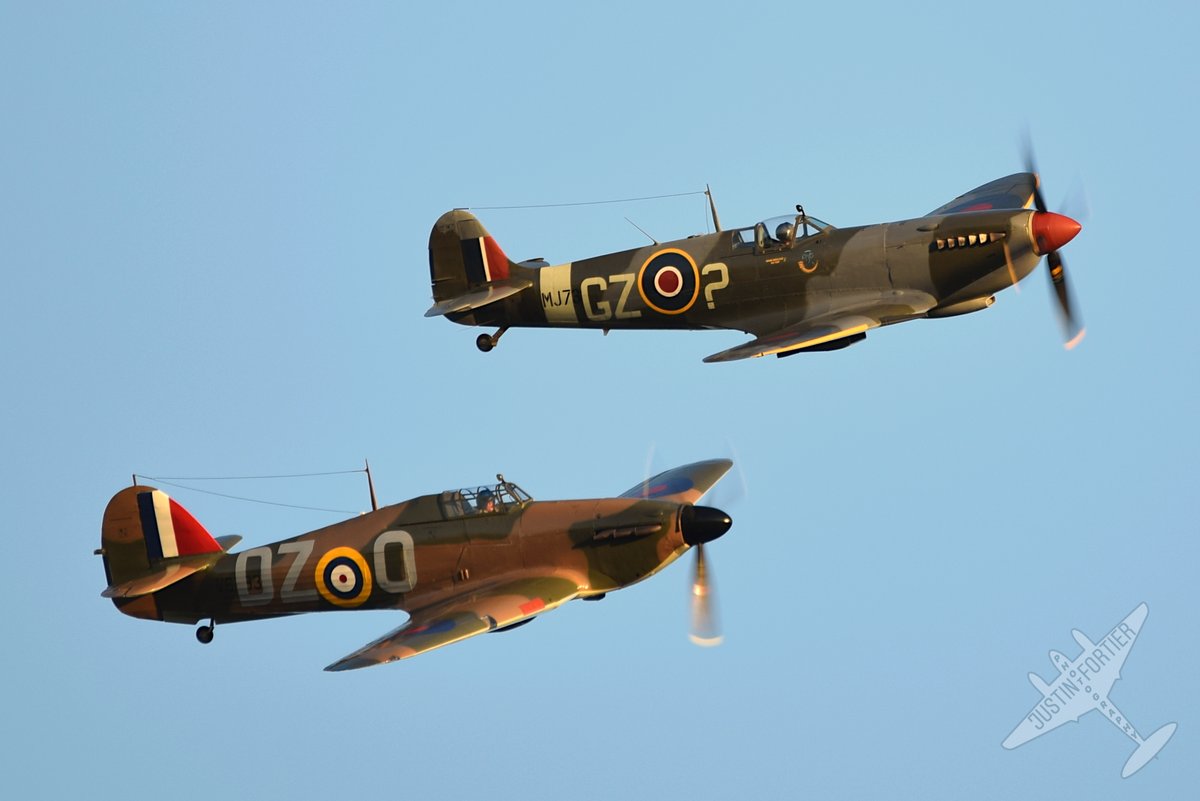 AvMuseumVB's tweet image. Heading out on a sortie over the Channel, leaving the White Cliffs of Dover behind them... #MilitaryAviationMuseum #FlyingMuseum #Spitfire #Hurricane #BattleofBritain #Warbirds #WWII #AvGeek #AviationPhotography