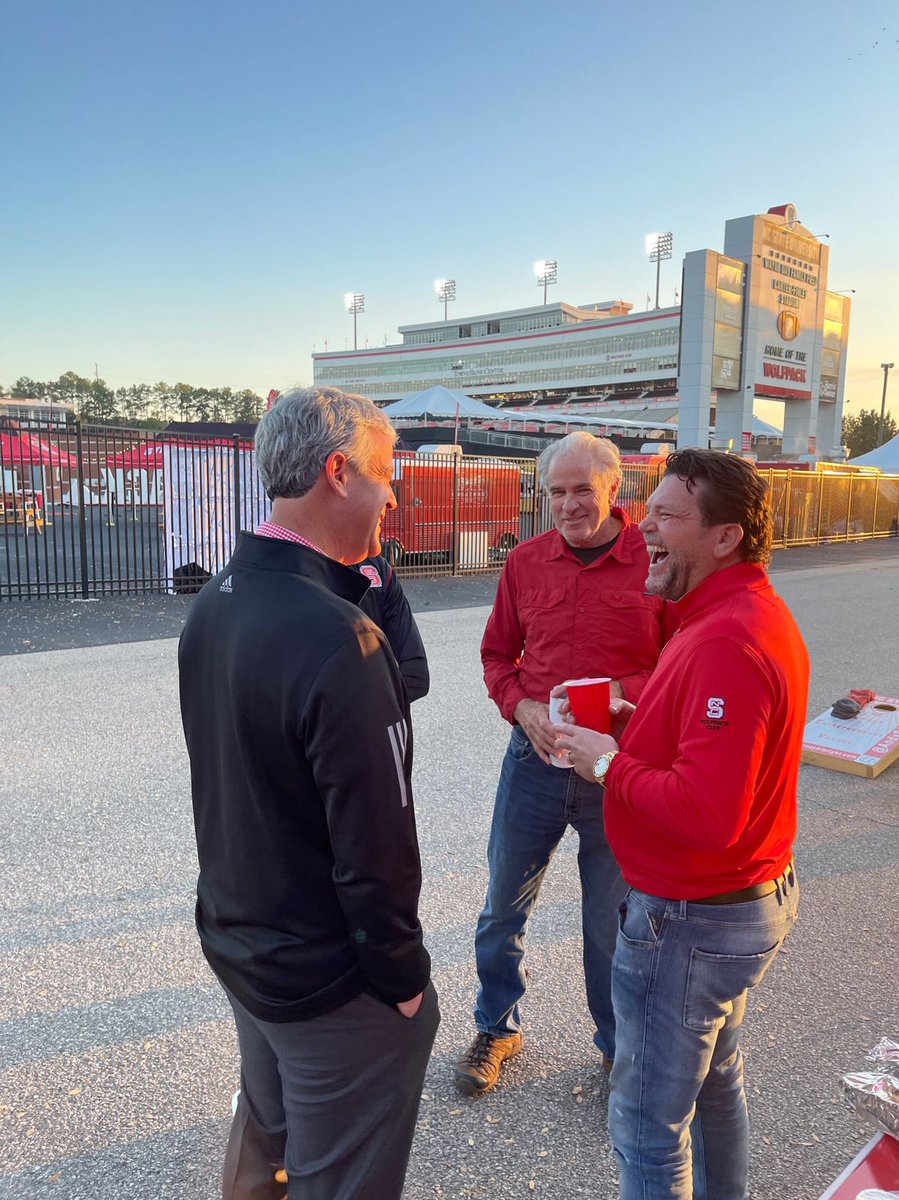AndySAlbright's tweet photo. The best feeling in the worldβwatching your favorite team win! πΊπππ»
Big congrats to the Wolfpack football team on its big win today! It was a close fight of 22-21 and I am so proud of the Wolfpack!
#NCStateUniversity #WolfpackPride #TouchdownBaby #VirginiaTechFootball https://t.co/LPv97vVQK4