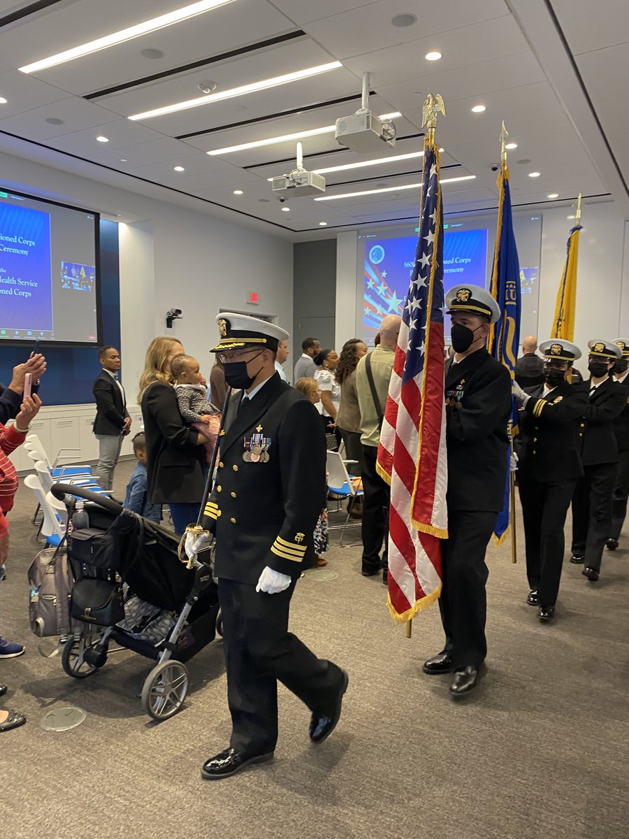 Congratulations to SAMHSA's newly promoted #USPHS #CommissionedCorps Officers CAPT Donelle Johnson and LCDR Dantrell Simmons! We are very proud of your accomplishment and applaud your significant contributions to the @HHSgov mission and the @usphscc.