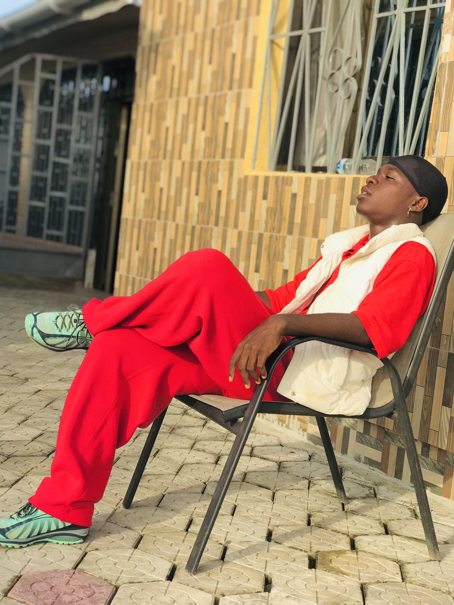 imdancelegend's tweet photo. I’m back to bring Joy to you through @Twitter 

Please follow @imdancelegend 

#Dancelegend #ChampionsLeague 
#confirmed #YoungRoyals2 #MONEY #Trending https://t.co/yWgTYQ20Dl