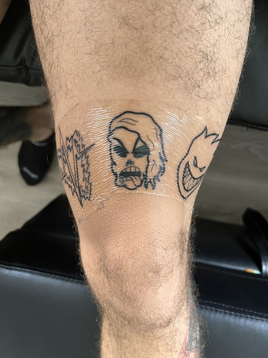 TheTreyMiguel's tweet photo. Getting tattooed in Hotels like a Rockstar 🤟🏼

Kardiak Kid ♥️ @WesLee_WWE 
TSFTW 👽 @ZacharyWentz 
Hot Fire 🔥 @TheBadReed 

Love you boys with all my heart. Now you’re with me everywhere I go. Rascalz for life 💚

Thank you! @JenDoeTattoos 🙏🏼 https://t.co/r6CYfEGH51