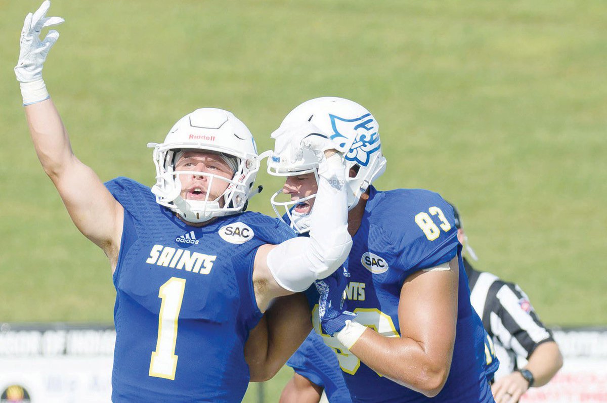 Limestone Saturday 💙
<a href="/cotcheryfoundat/">Jerricho Cotchery</a> 
<a href="/coachfurrey/">Mike Furrey</a> 
<a href="/CoachJKos/">Jake Kostner</a>
