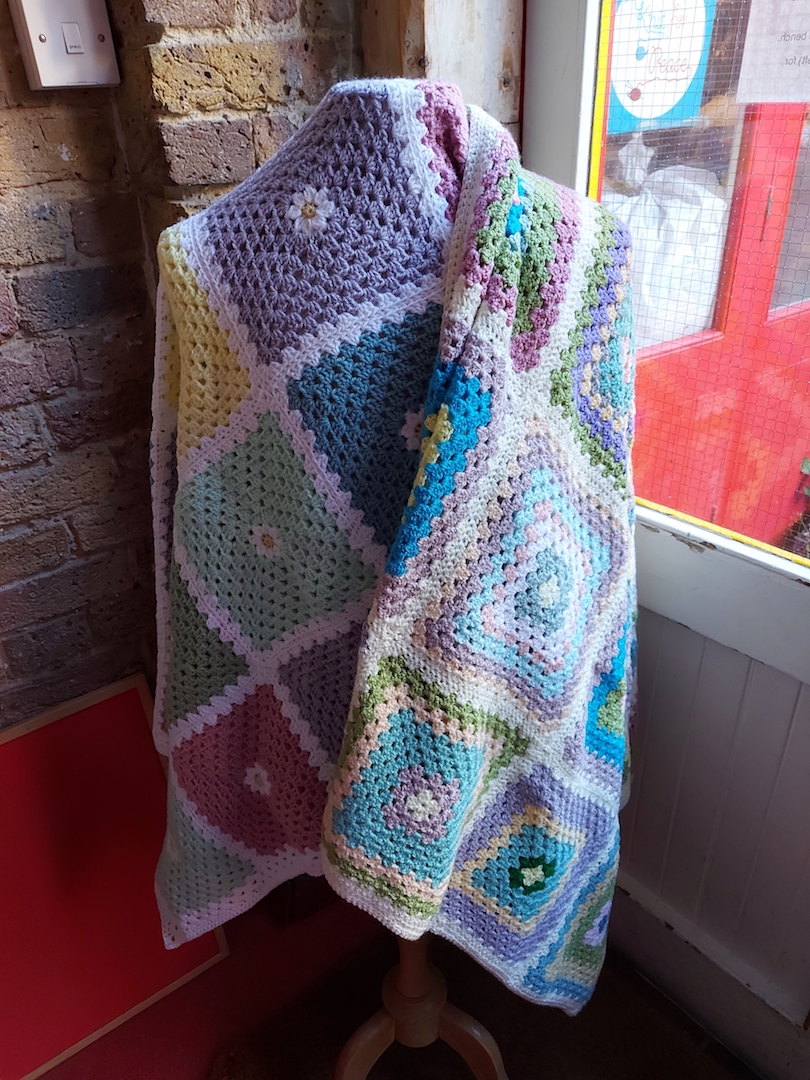 Vivien in Beddington has sent us a bumper box of beautiful crocheted blankets. These are just two of them. Thank you Vivien for our Crochet of the Day. #crochetoftheday #crochet #handmade #yarnlover #crochetforcharity #crochetofinstagram #blankets #yarnaddict