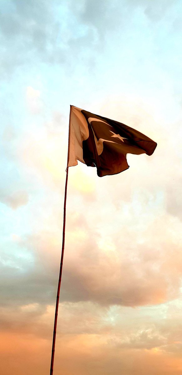 calmehafsaqasim's tweet photo. A sincere prayer
May Almighty destroy each and every one who did denage to our Beloved Pakistan even a minor demage. Ameen
اس وطن کے پرچم کو سر بلند ہی رکھنا https://t.co/OmyuOiTRMN