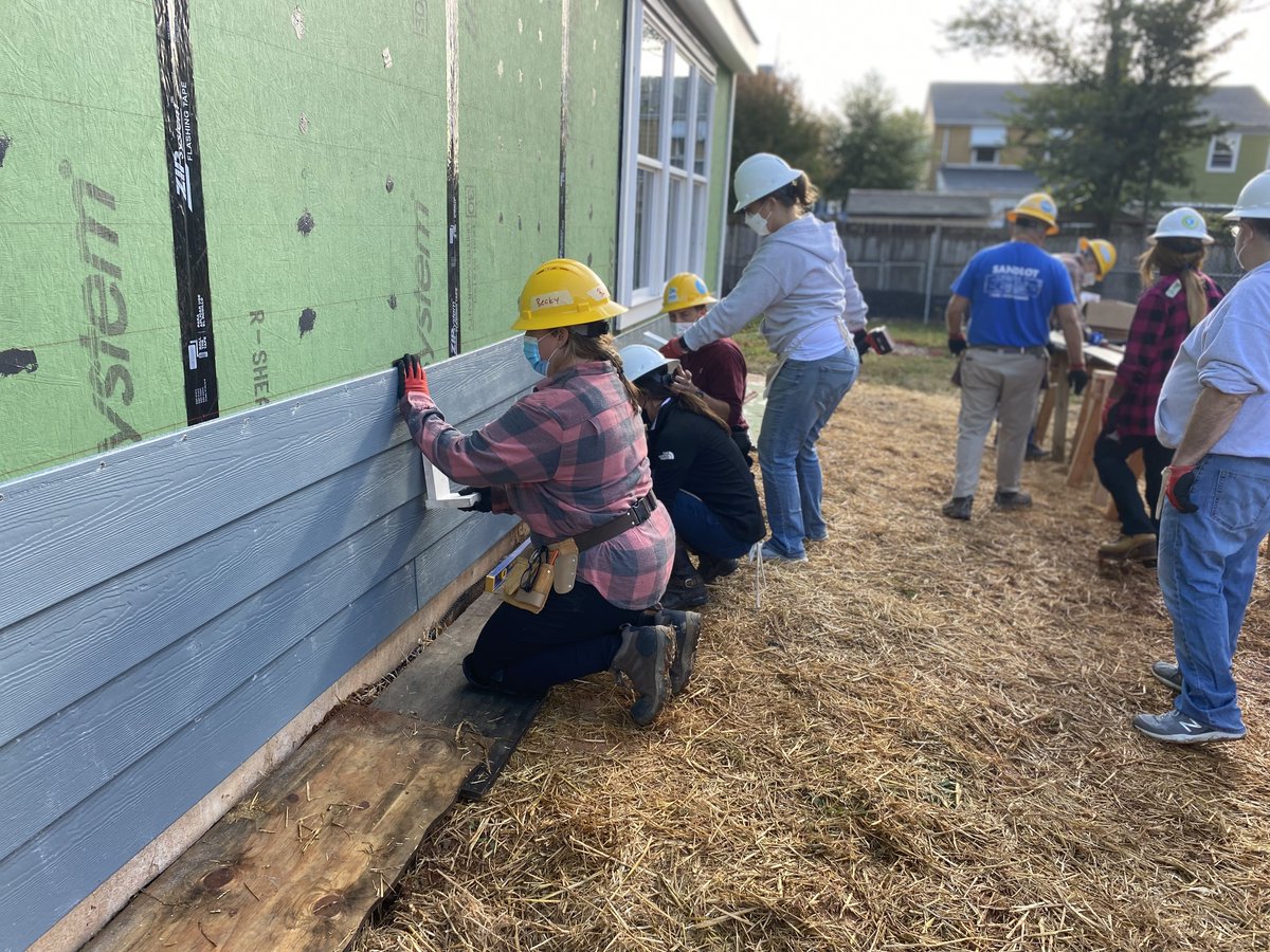 Repost <a href="/HabitatDCNOVA/">Habitat DC-NOVA</a>: We were thrilled to have another group from @Kastlesystems at our Groveton site. They joined us in October 2021 and joined us again to see all the amazing progress &amp; to join us in building homes for families with lower-middle incomes in our community 💙🏡💚
