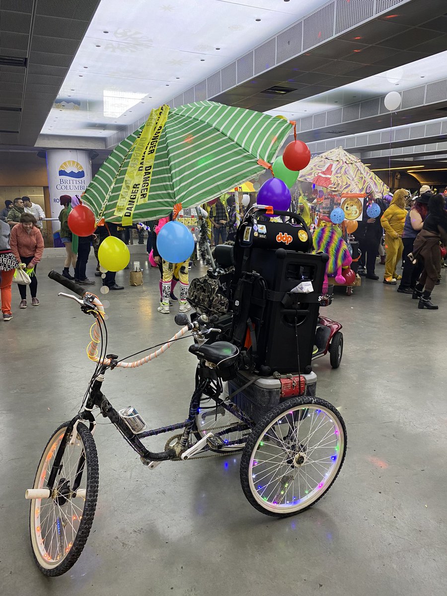 Tangle.hl (@0xtangle) on Twitter photo Anyone can participate in the music as mentioned before.
Decided to bring my trike to help with peak performance sound activation by adding one of the <a href="/SOUNDBOKS/">King Bluetooth</a> to the back. Anyone can participate in the music as mentioned before.
Decided to bring my trike to help with peak performance sound activation by adding one of the <a href="/SOUNDBOKS/">King Bluetooth</a> to the back.