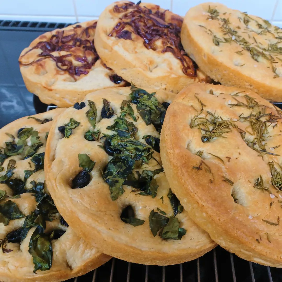 TheSunshineBake's tweet photo. It's World Vegan Day! And at The Sunshine Bakehouse we have loads of vegan goodies available for delivery! Celebrate vegans and tasty food and order yours today! 
🌱🌱🌱 https://t.co/yc7SozfZka