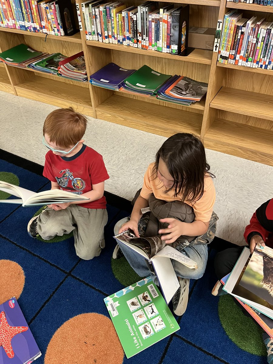 tbrown_tabitha's tweet photo. My heart is full while watching and listening to these kindergarten children read. @TCBOE @cburgelem #LeadingTheWay https://t.co/vn3pptm3Z3