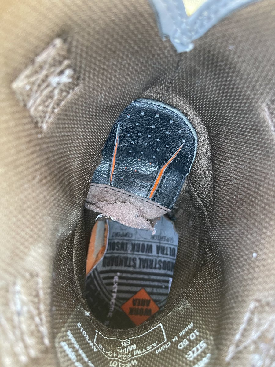 MattyTheDaddy2's tweet photo. @justinboots absolutely unacceptable, been working in these for less than 6 months and the back of the boot is completely coming out... how can you guys make this right? https://t.co/27XGnZQVU9
