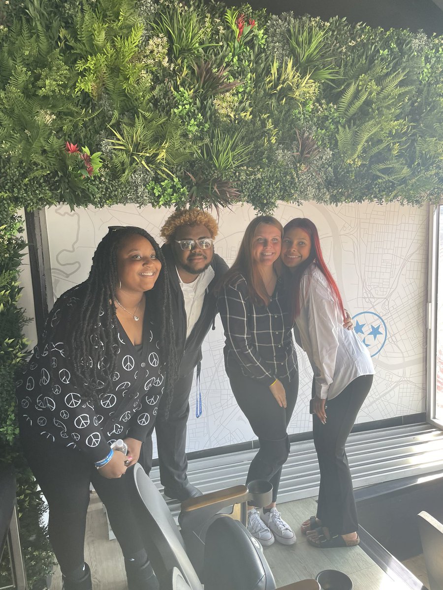 LHSwDECA's tweet photo. Titans Learning Lab #TitansLL @LHSintheNews Social Media https://t.co/YRrJgXULAO
