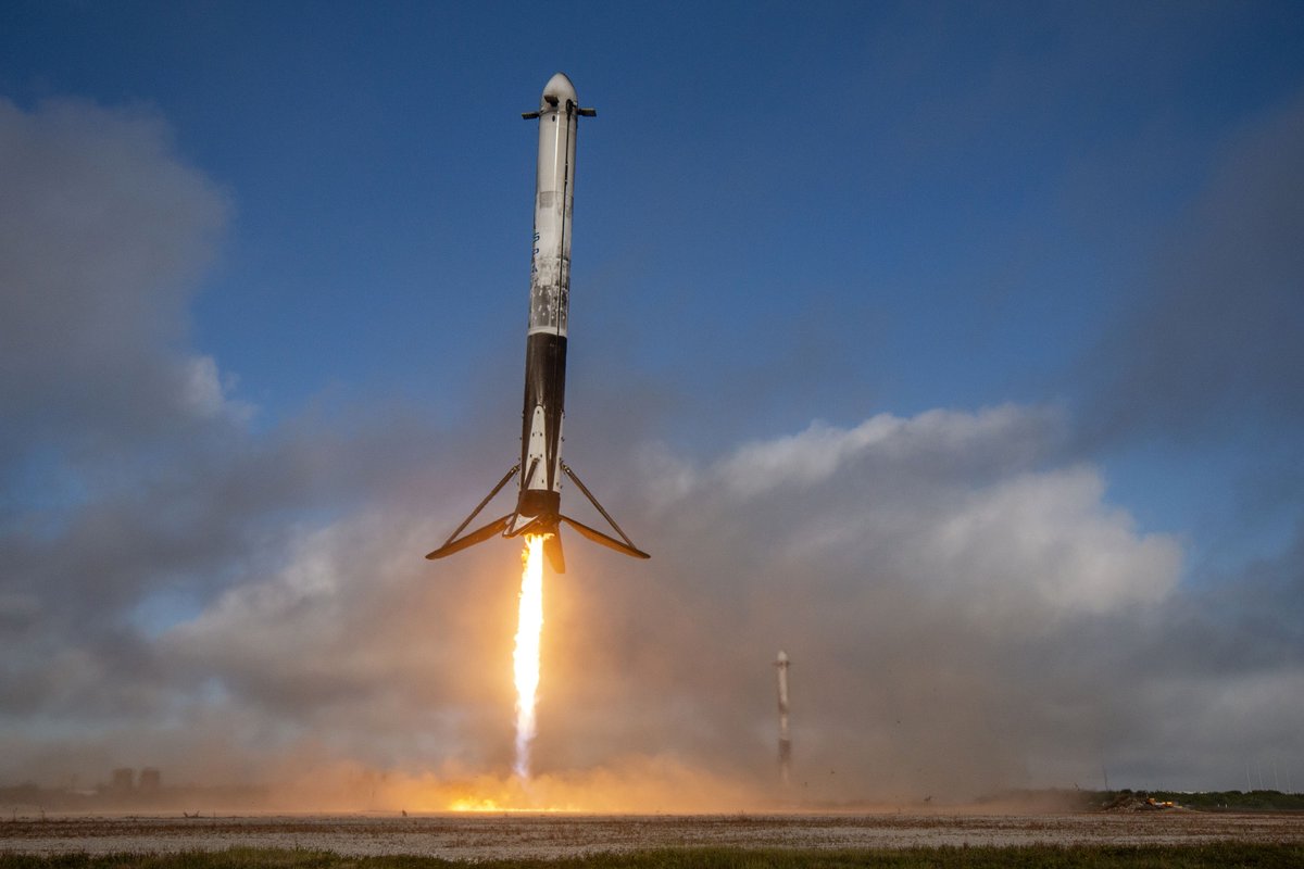 SpaceX tweet picture