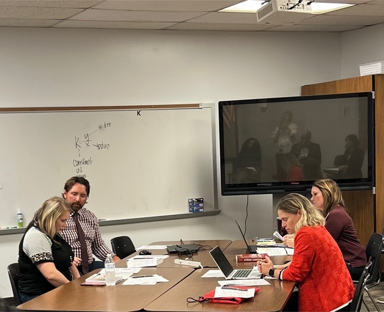 TISDLonghorns's tweet photo. Tarkington Middle School welcomed district administration, representatives from the Region 4 Educational Service Center and TEA to observe a demonstration pertaining to observation feedback and coaching. It was a great opportunity to showcase the great things Going on at TMS. https://t.co/lzmZIDr58S