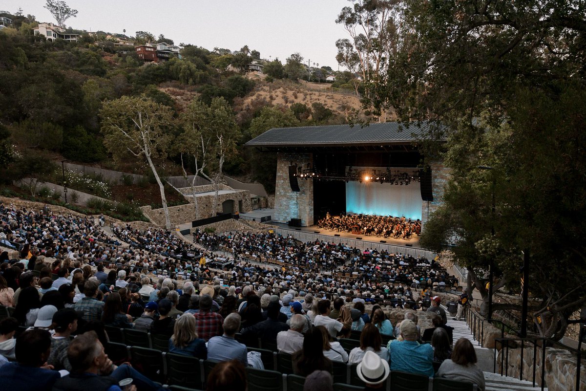 MusicAcademyW's tweet photo. How it started: a small training center in 1947 dedicated to developing artists.
How itโs going: a top institution with over 7,000 alumni to date!
Thank you for making this evolution possible!
Second photo by @thezachmendez
#InnovateMusic #75YearsOfMusic #ClassicalMusic https://t.co/GjPUx20Uz3