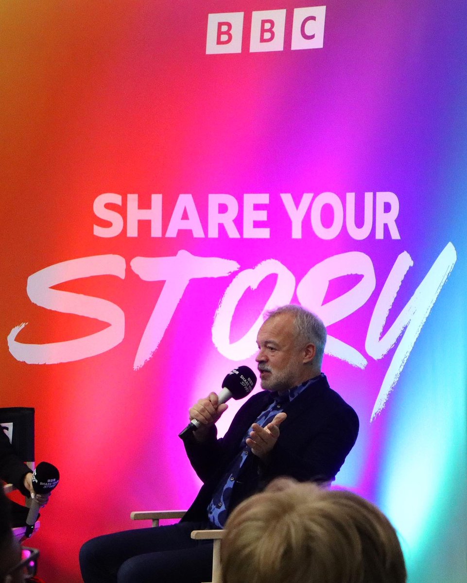 StratfordSch's tweet photo. The #BBCShareYourStory team including special guest ✨ Graham Norton ✨ visited us today!

Thanks to #GrahamNorton, @Jasmine_Takhar &amp; the BBC team, our young people have been reminded that their story matters and that they too can achieve their goals and ambitions! 🦉✨ https://t.co/pRyvzMtVmq