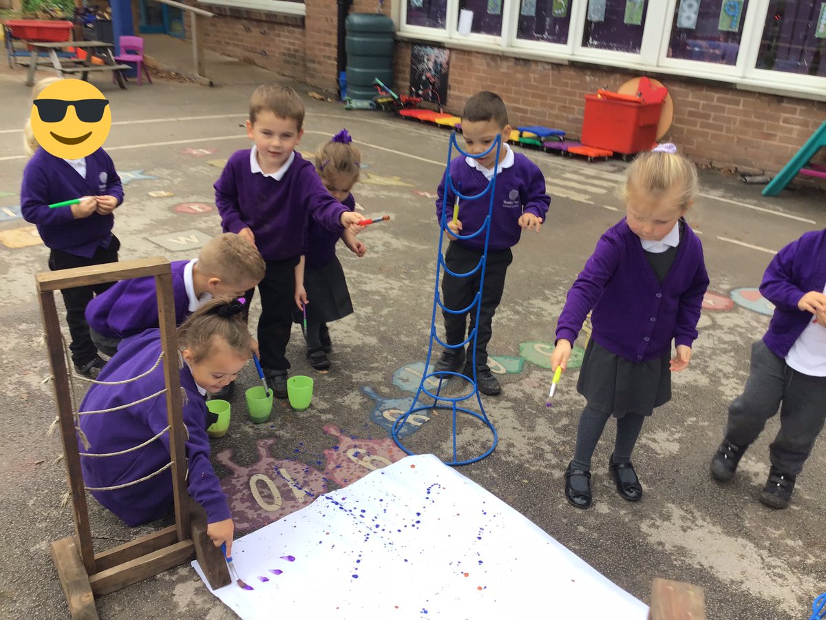 aspear_'s tweet photo. Nursery have had a go at creating their own paint splatter picture to music this afternoon! “It looks awesome” “it looks like the fireworks I saw in the night”! 🎇 🎨 @LauraLord35 @leights81 @RowParkAcademy https://t.co/GKhQVj0m42