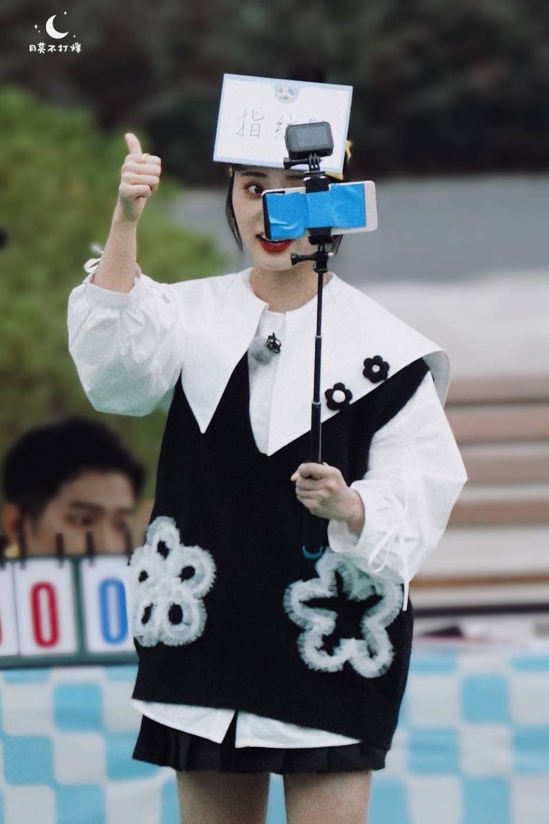 archiveshenyue's tweet photo. 📸 • 011122 — Yueyue in the recordings of #RunningMen 🎬☁️
#SHENYUE — #沈月 https://t.co/IZ4Mxjegk8
