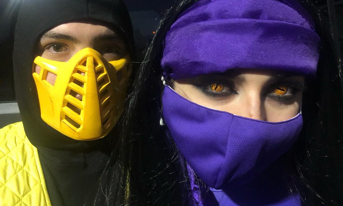 magdalenerose_'s tweet photo. Happy Halloween Team GFM! We hope you got all treats and no tricks last night!
Can you guess who we are? ⚔️���⛓️
• @ludawissy @Blaise_Slumber
#GFM #TeamGFM #beautycore #halloween #mortalkombat #LeagueOfLegends @noobde @LeagueOfLegends @MortalKombat @arcaneshow https://t.co/teQ01QBfR3