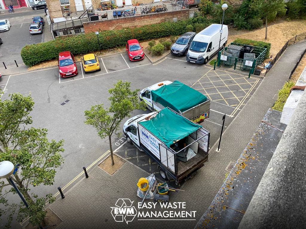 EASY WASTE MANAGEMENT tweet media