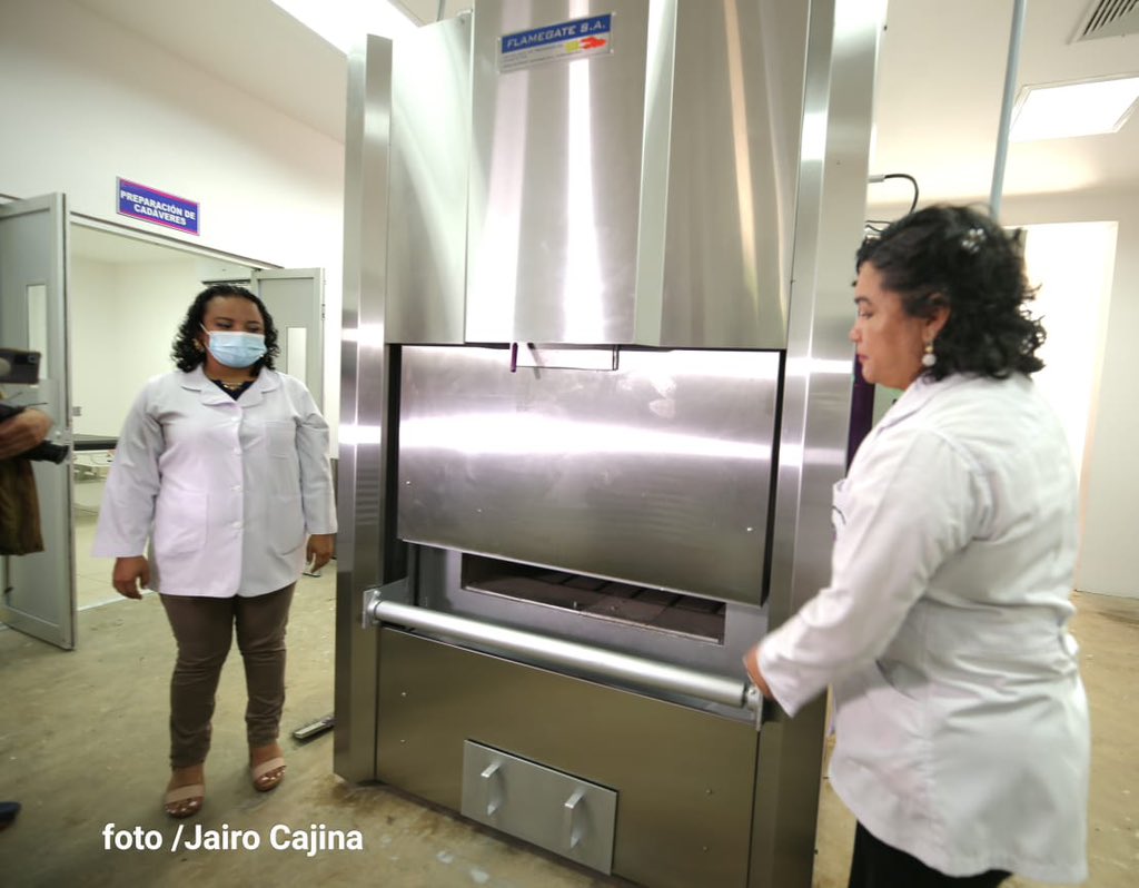 Nicaragua905's tweet photo. #LaRed905 || Las autoridades #inauguraron el primer #Centro Nacional de #Cremación en el Centro de Salud Carlos Lacayo Manzanares, ubicado en el municipio de #Mateare.
👇👇👇
Ver: CCC/ Jairo Cajina. https://t.co/WjvggUyoTm