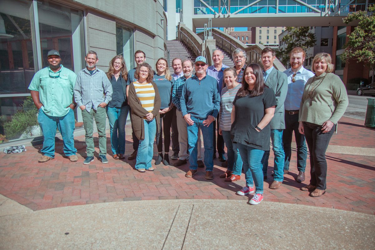 AgLaunch's tweet photo. What a great time we had last week at our Livestock Challenge. Thanks to all the entrepreneurs that participated and @epimemphis for an awesome space. #AgTech #livestockchallenge #aglaunch https://t.co/6lJRbAksHz