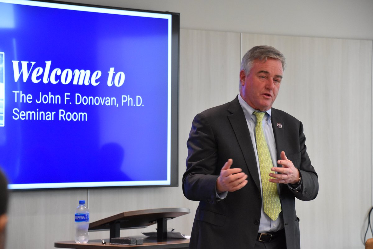 RepDavidTrone's tweet image. I got the chance to visit @MSMU to discuss my $4 million #CommunityProjectFunding request for the school and give a guest lecture to students. The new funding would expand STEM research facilities at the university, setting folks up for successful careers.