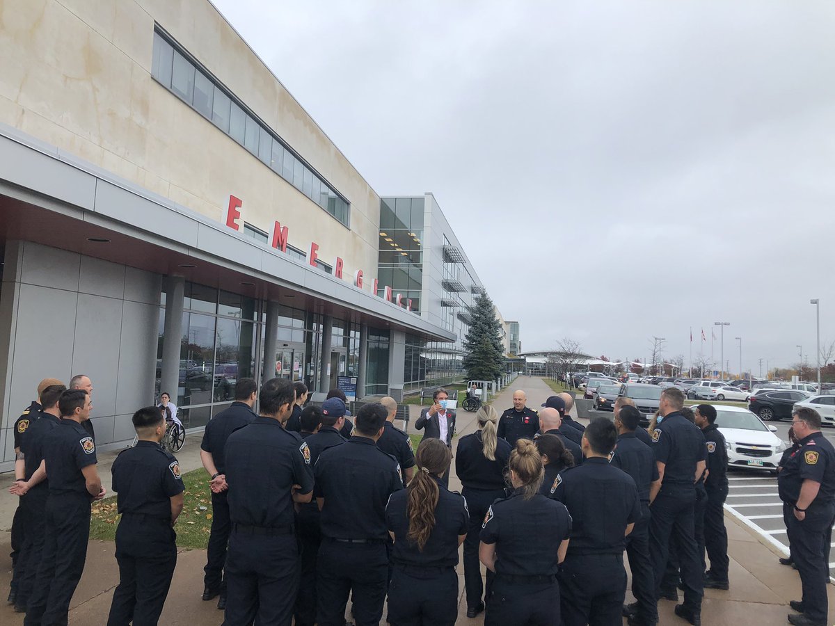 BramptonFireES's tweet photo. Grateful to @OslerHealth President & CEO @DrFrankMartino and team for taking time out to do a presentation for the recruit class on the challenges first responders face and how we can work together to serve our residents better. Thank you! π#KnowYourCommunityTour ^rc https://t.co/aBkOVLQ70Y
