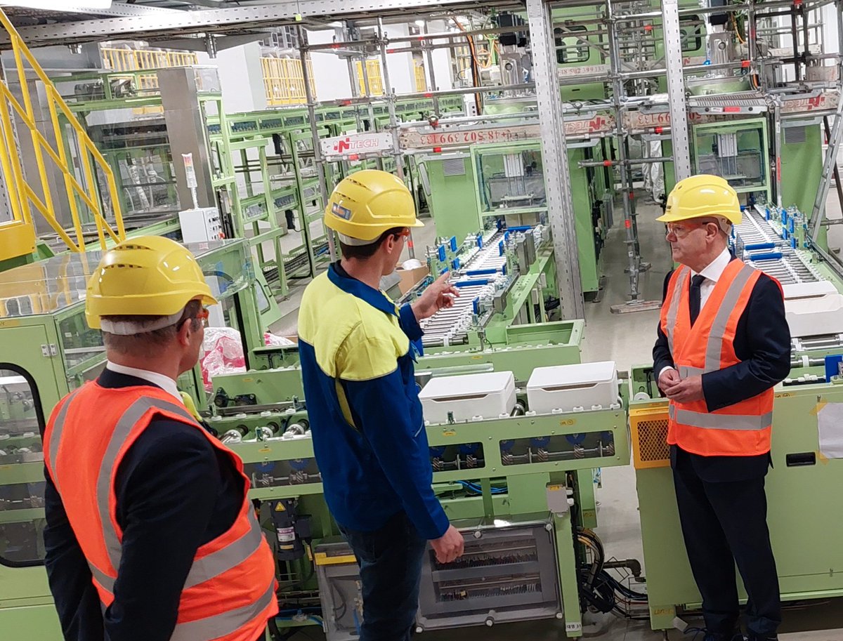 Christian Schubert tweet media