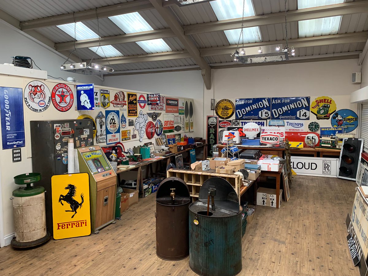 We are getting ready, are you coming along?
Viewing on Thursday 3rd &amp; Friday 4th from 9am to 4pm (closing at 5pm)

260+ cars &amp; motorcycles, 360 lots of automobilia plus 68 original artworks by Chris Rea. 

angliacarauctions.co.uk/classic-auctio…

#classiccars #classiccar #classicauto