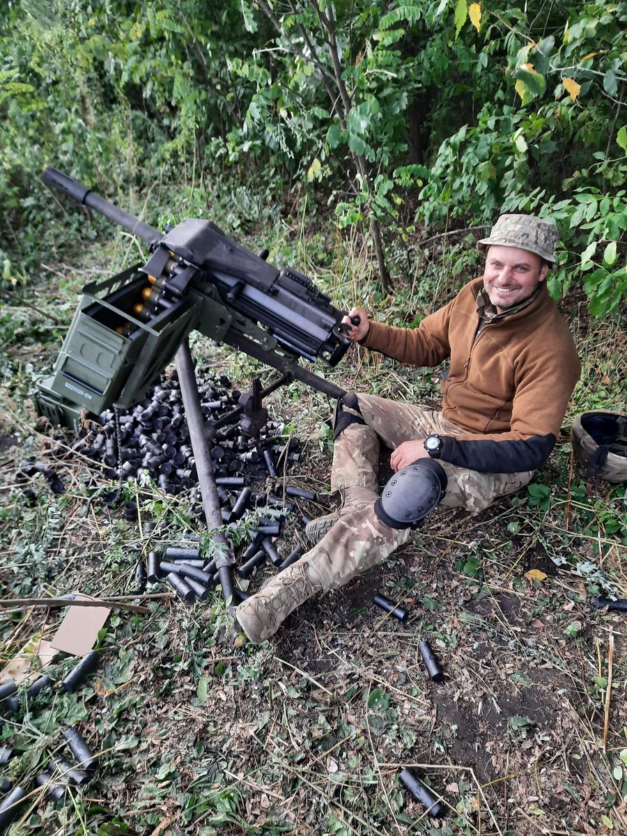sternenko's tweet photo. Захищаючи Україну від російських виродків загинув мій знайомий Володимир Гавриш. 
Ексголова Окнянської РДА на Одещині, воїн 128 бату ТРО. 

Вічна слава. https://t.co/YjNvgKO1Ye