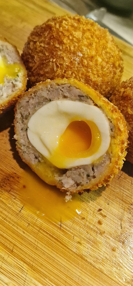mrtomroberts's tweet photo. Got to love a proper scotch egg #thesaucyfox #stotchegg #runnyyolk https://t.co/ZNdI4TV9st