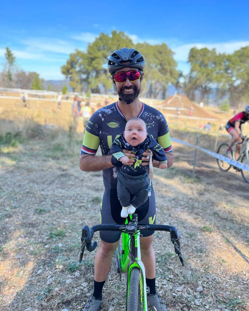 volerracing's tweet image. Team Captain @blakeanton and his son Carter both rocking their @volerapparel jerseys. 🤘 instagr.am/p/CkbOx5aPz19/