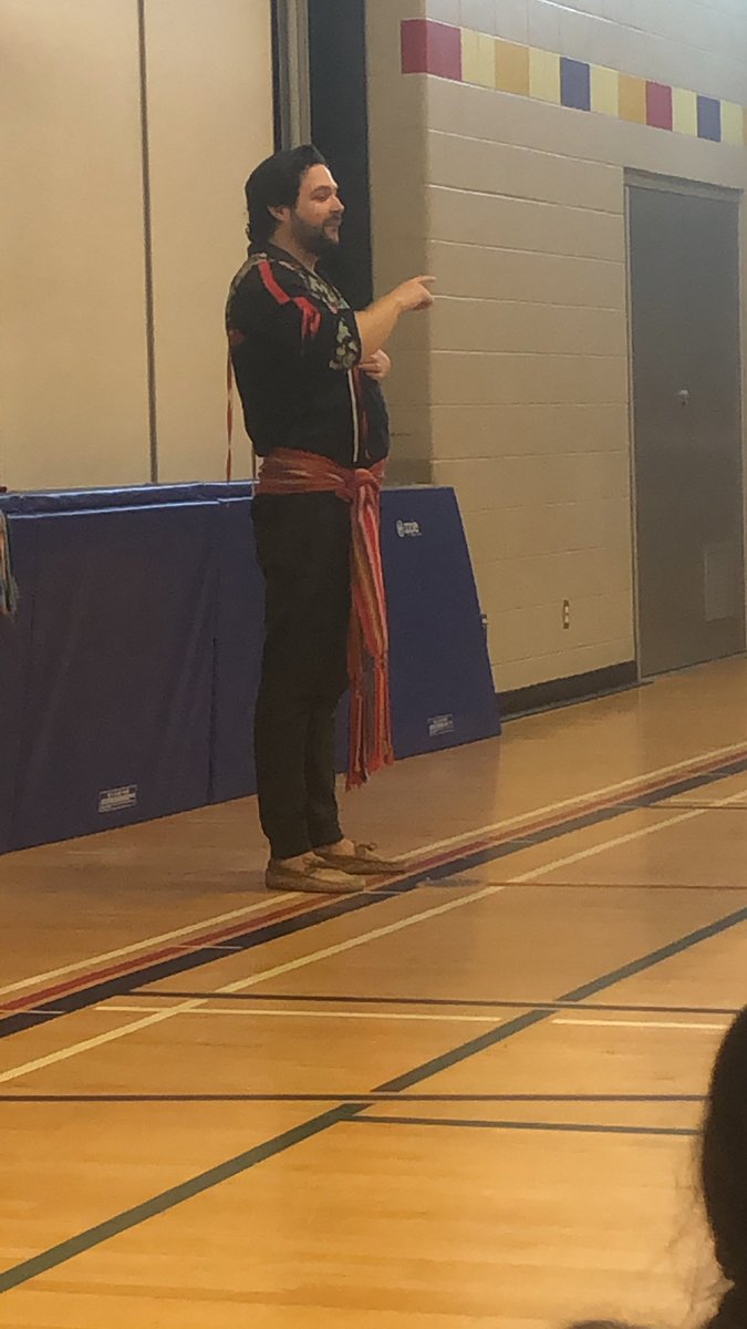 MrsVarvaresos's tweet photo. Learning about the Métis culture and traditions today with Brad Lafortune. @OCDSB @BerriganSchool https://t.co/BLjtxcwbyK