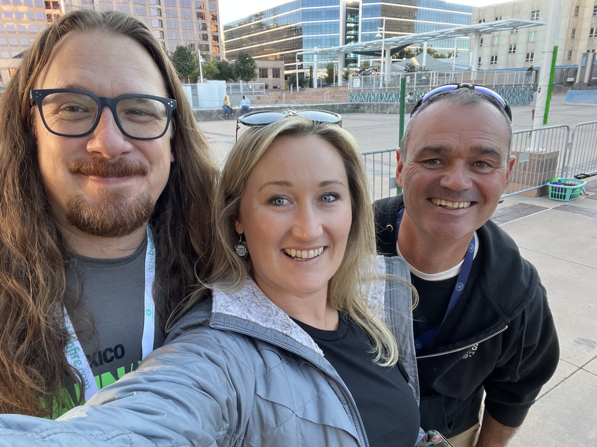 BuildMySOP_com's tweet photo. The @luckyleafexpo hosted an amazing event in #Albuquerque last month and #BuildMySOP was there.

1️⃣ The #AskTheRegulator Podcast team reunion 

2️⃣ Speaking event all about #CannabisSOP 

3️⃣ Talk all things #cannabis #compliance with the New Mexico Cannabis Chamber of Commerce https://t.co/tixZE4Nw4Q