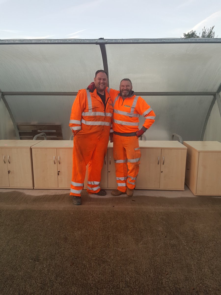 MurphyGroup1951's tweet photo. Great work by the team in the Murphy Leeds office who turned an office clear out into a giving back opportunity. Instead of going to waste, cabinets were delivered to @WestYorkshireMS  by our Specialist Welding Services/Pipeline Testing Services.
#MoretoMurphy #OneMurphy https://t.co/gIIX6bNKpY