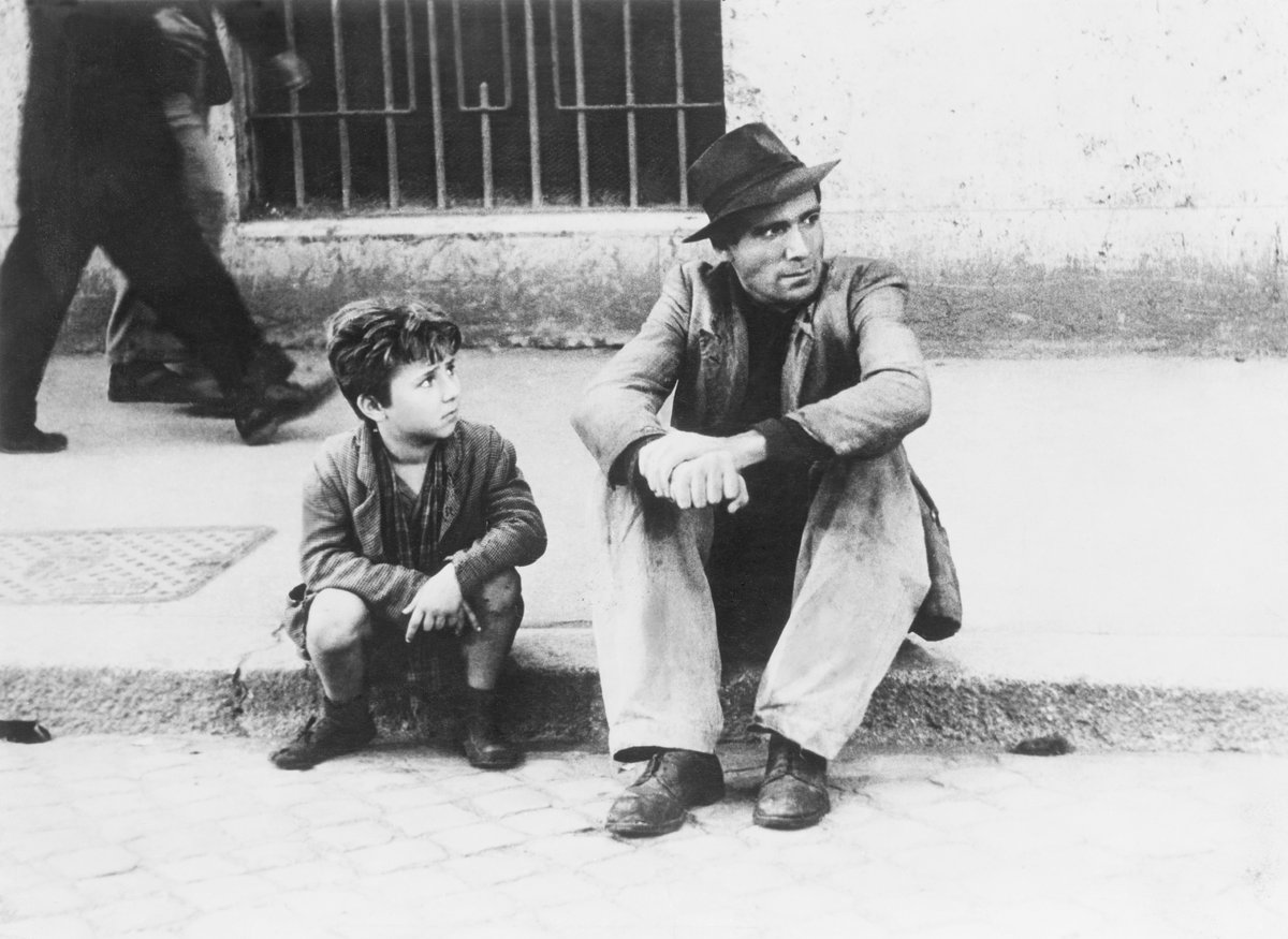 1950: "The Bicycle Thief" heralds international focus bit.ly/3DmLYkU