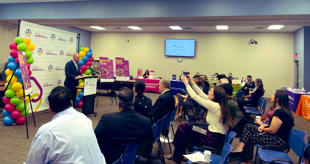 erickaaviles's tweet photo. . @NVHealthLink open enrollment day is here! 

Tune in live on Facebook for our bilingual press conference in English and Spanish. 

#TuTranquilidadAsegurada #NVHealthLink #NuestrosPlanesSonTusPlanes 

https://t.co/5A0neLAngW https://t.co/MJYqIzW40v
