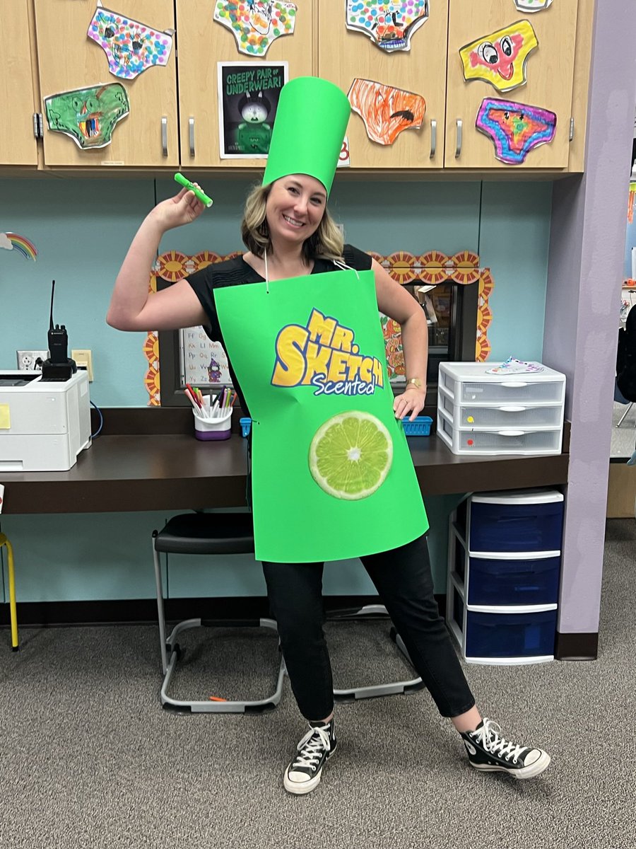MissAs_Safari's tweet photo. We had a SCENT-TASTIC Halloween!๐๐๐๐๐โค๏ธ @RiverRidgeElem #rrdgrattlers #1lisd https://t.co/XdFqMCk2lG