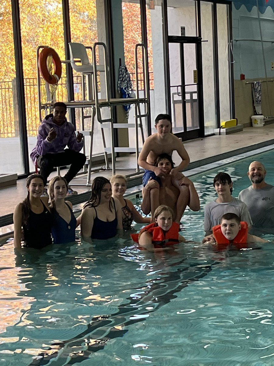 unifiedchamplhs's tweet image. Awesome day swimming with the Life Skills class!