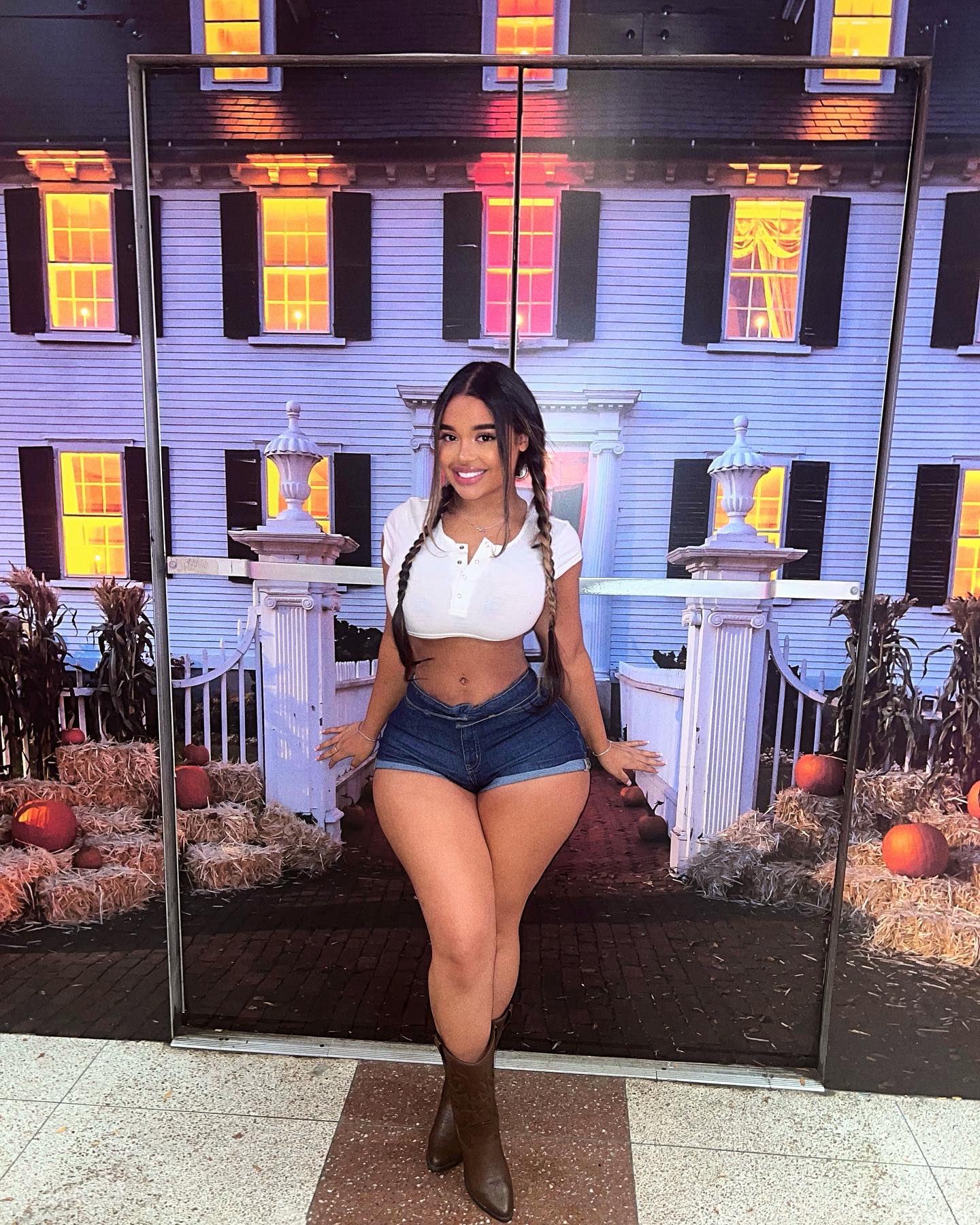 Giselle Lynette on Twitter: "hOcus pocus 🧙‍♀️ https://t.co/Reen32KnlJ" / Twitter