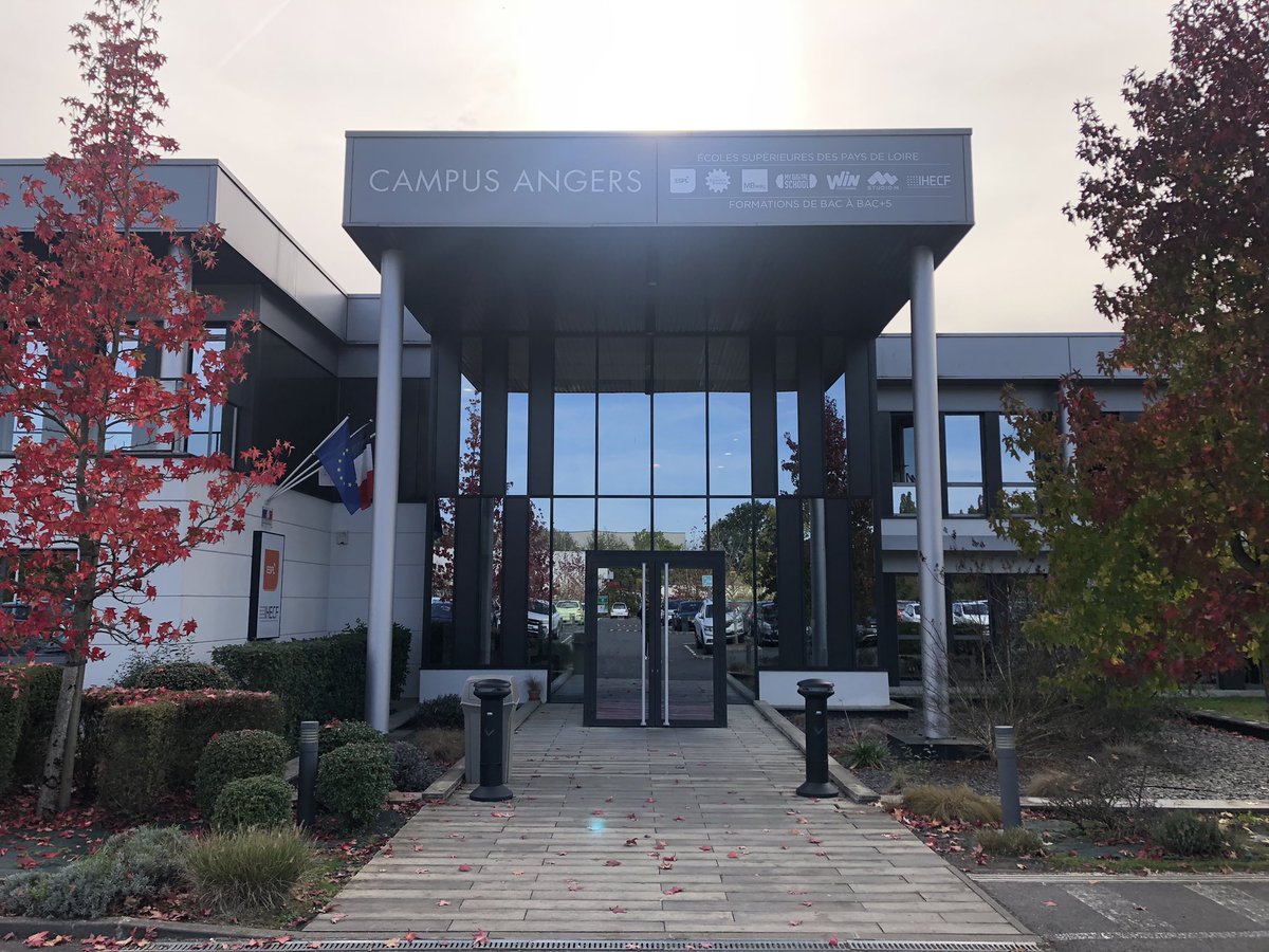 GMabeto's tweet photo. Très ravi en complément de mes activités d’enseignement d’être Coach des MBAs « Transformation Digitale » et « Expert en Digital Marketing » de @MDSAngers !
Merci au groupe @ScaniaFrance pour la confiance !
#clientworkshop #businessschool #MBAs #coach https://t.co/x4Py00GtnR