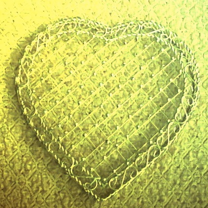 smidbeach's tweet photo. #YellowHeartTuesday: As an artistic challenge for #Covidloss awareness, I've just started posting a different yellow heart motif each Tuesday. This week is all about mixed media. #YellowHeartMemorial #AddYellow #CovidIsNotOver https://t.co/L1n0GMYA49