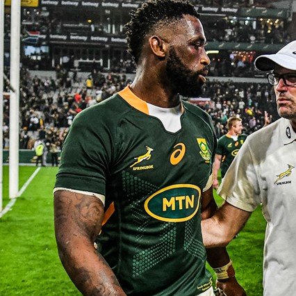 RuaidhriOC's tweet photo. The IRFU has confirmed that Ireland will be wearing their navy blue jersey against South Africa, who'll be wearing their dark green kits. 

Once again, rugby not doing itself any favours with this stuff https://t.co/dlzw5OhF8K