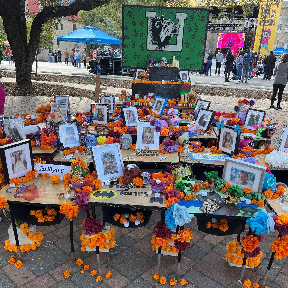 Jaime Aquino (@drjaimeaquino) on Twitter photo I was deeply touched to visit the Día de los Muertos Fest at @Hemisfair to remember those who have left us. Nine <a href="/SAISD/">San Antonio ISD</a> schools created altars, with <a href="/SAISDLanier/">Lanier High School, SAISD</a> earning a Special Jury Prize for an altar honoring the victims in Uvalde: saisd.net/page/article/1… I was deeply touched to visit the Día de los Muertos Fest at @Hemisfair to remember those who have left us. Nine <a href="/SAISD/">San Antonio ISD</a> schools created altars, with <a href="/SAISDLanier/">Lanier High School, SAISD</a> earning a Special Jury Prize for an altar honoring the victims in Uvalde: saisd.net/page/article/1…