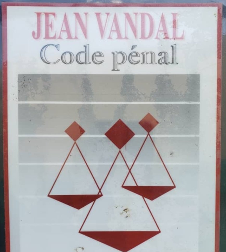 lavi_info's tweet photo. L'homme est un être vivant identifié par son attitude et son comportement en regard de lui-même,de ses semblables et de son pays.Laissez-lui s'aimer,cessez votre semblant amour;hypocrite! S'il partage ses engagements civils;en Droit pénal,il est le seul responsable de ses  actes. https://t.co/E0KCecHKKg