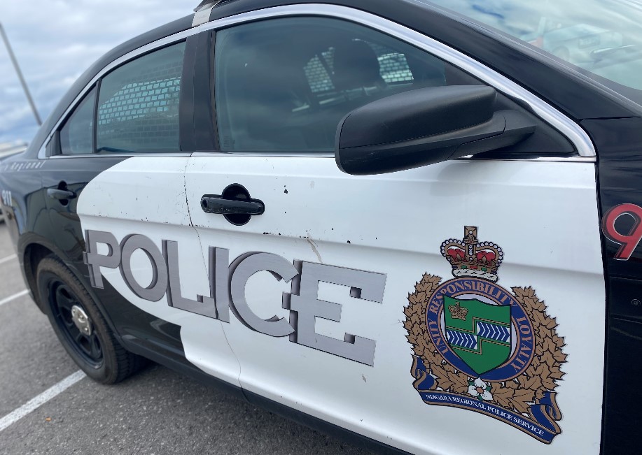 NEWS | Police charge 52-year-old man after standoff in St. Catharines. iheartradio.ca/610cktb/news/1…