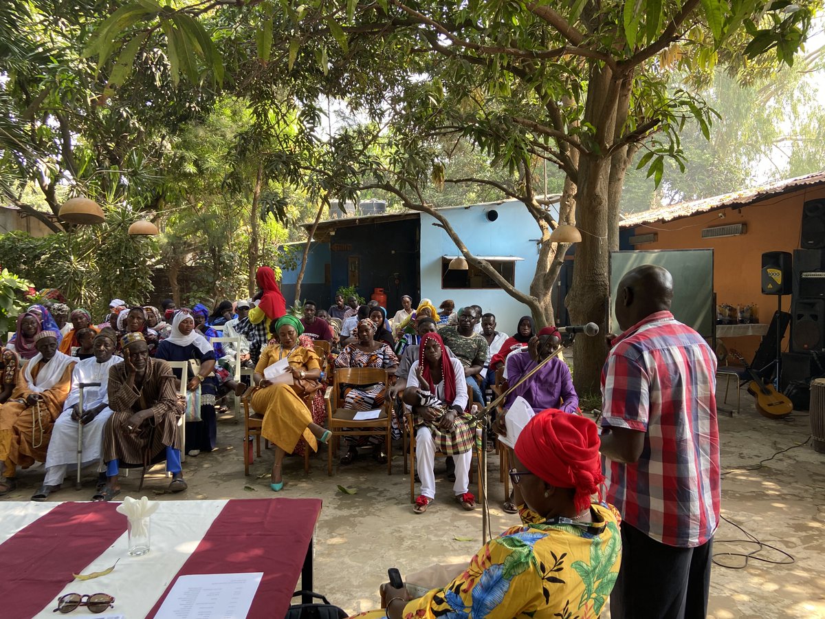 edwinarmitage's tweet photo. What a fantastic way to end the SpyCATS study! This study will answer so many important questions about Strep A epidemiology, transmission and immunology in The Gambia. Thank you so much to everyone who participated, and who worked to hard to make it happen! https://t.co/z2tJ4fDBA3