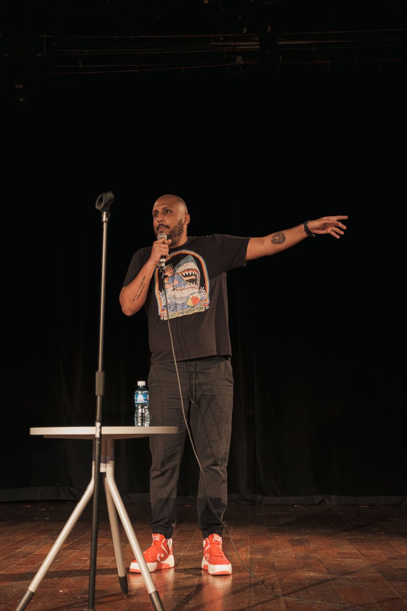 Fotos de Chicho <a href="/chichorosky/">Chicho</a> abriendo el show a Carlos Ballarta en Panamá 👏👋👋👋 

Fotos por Rude <a href="/RudeLionCompany/">RudeLion Company</a>