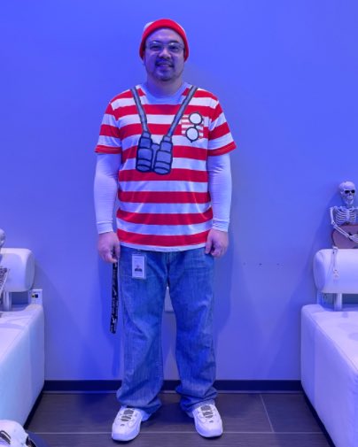 wearevisualdata's tweet image. Our staff had a lot of fun dressing up for our Halloween Costume Contest. Congratulations to the winners - ‘The Steve Latshaw Team’ consisting of Courtney, Maggie, Danny, Kevin, &amp;amp; Steve!

#wearevisualdata #visualdata