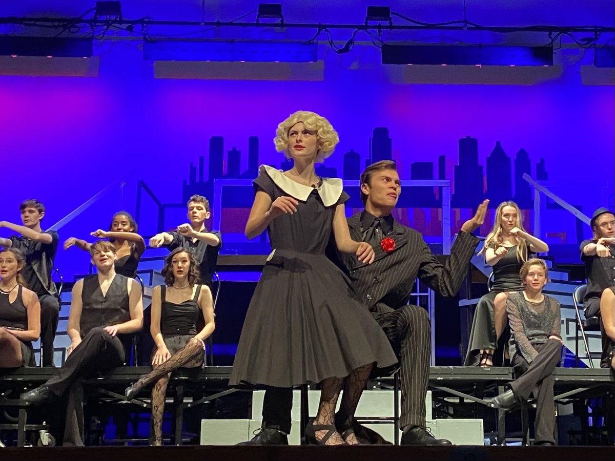 CHICAGO
Nov. 17-19 at 7 pm
NHS Auditorium
#NHSTheatre 🎭